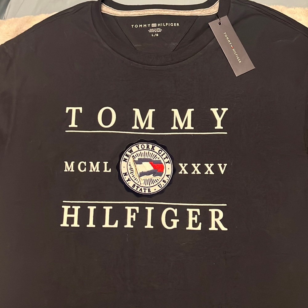 NWT Tommy Hilfiger shirt
